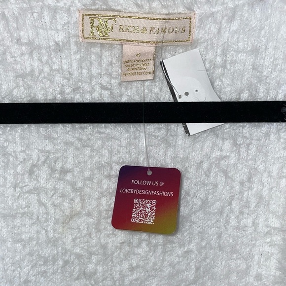 Rich & Famous White Fuzzy Cardigan Size Medium - Picture 3 of 3